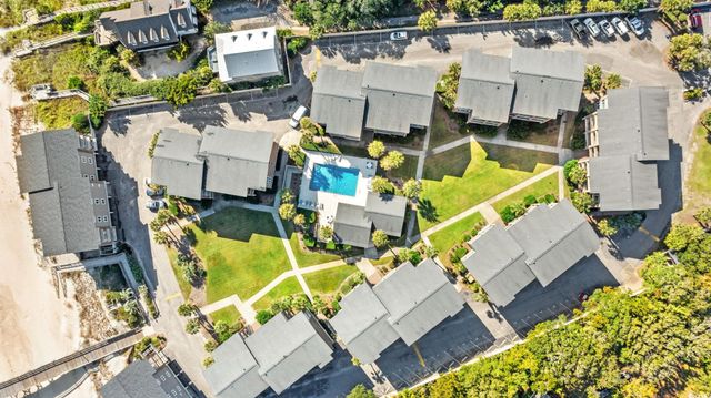 320 Myrtle Ave., Pawleys Island, SC 29585