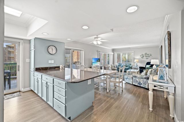 320 Myrtle Ave., Pawleys Island, SC 29585