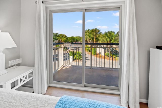 320 Myrtle Ave., Pawleys Island, SC 29585