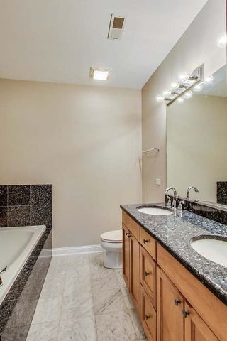 1302 W FILLMORE Street 2, Chicago, IL 60607