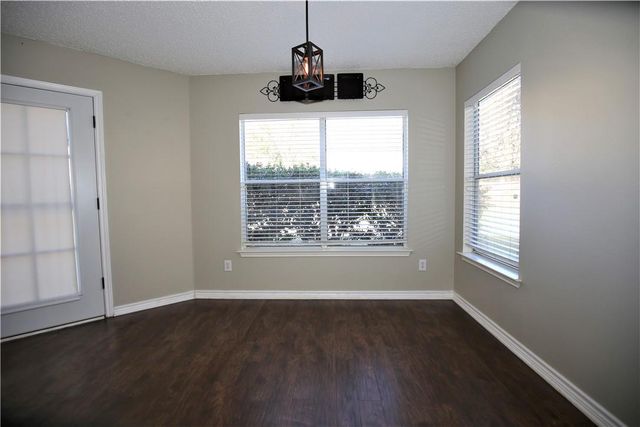 1915 Ruthie RUN, Cedar Park, TX 78613