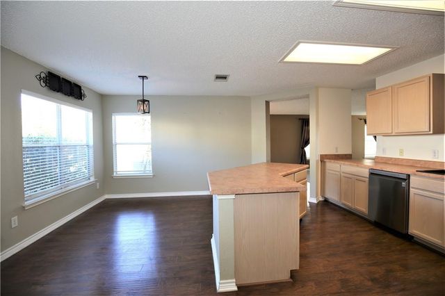 1915 Ruthie RUN, Cedar Park, TX 78613