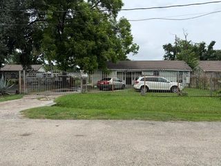 1213 Post Street, Houston, TX 77022