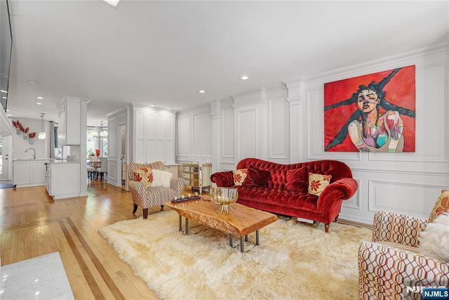 117 Kensington Drive 304, Fort Lee, NJ 07024