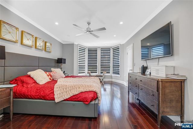 117 Kensington Drive 304, Fort Lee, NJ 07024