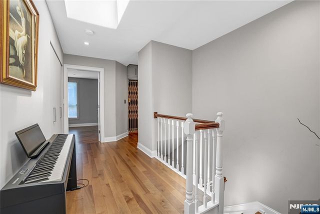 117 Kensington Drive 304, Fort Lee, NJ 07024