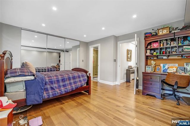 117 Kensington Drive 304, Fort Lee, NJ 07024