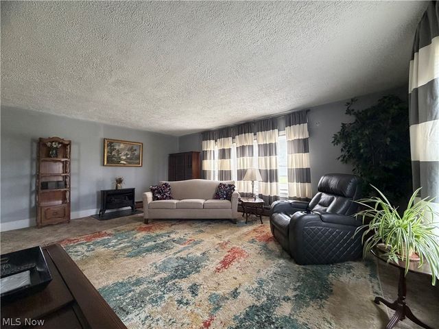 87 N Mechanic Street, Hayesville, OH 44838