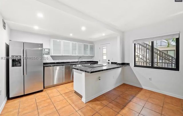 3240 Mary St S202, Coconut Grove, FL 33133