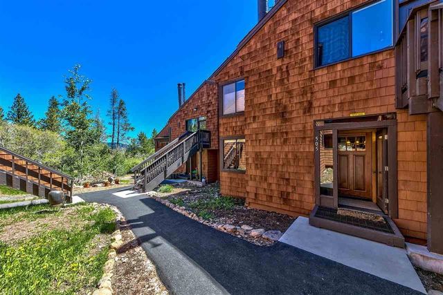 11639 Snowpeak Way Unit 505, Truckee, CA 96161