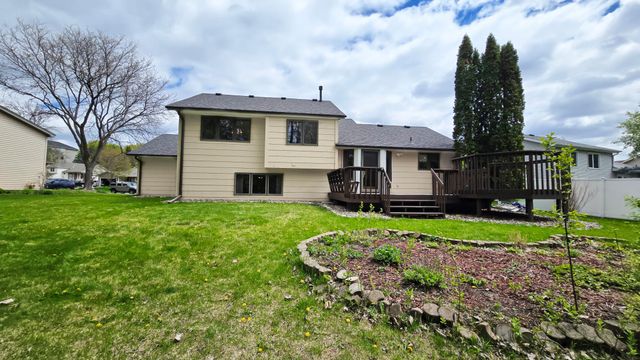 12929 Garrett Avenue, Apple Valley, MN 55124