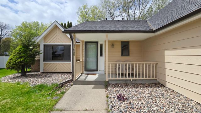 12929 Garrett Avenue, Apple Valley, MN 55124