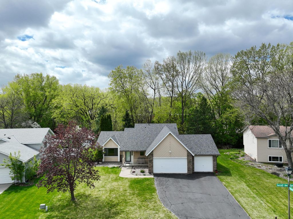 12929 Garrett Avenue, Apple Valley, MN 55124