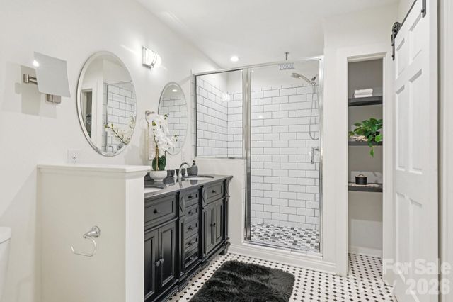 3000 Dunlavin Way, Charlotte, NC 28205