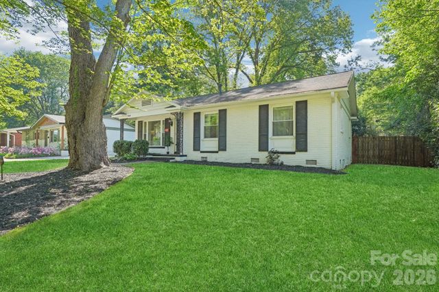 3000 Dunlavin Way, Charlotte, NC 28205