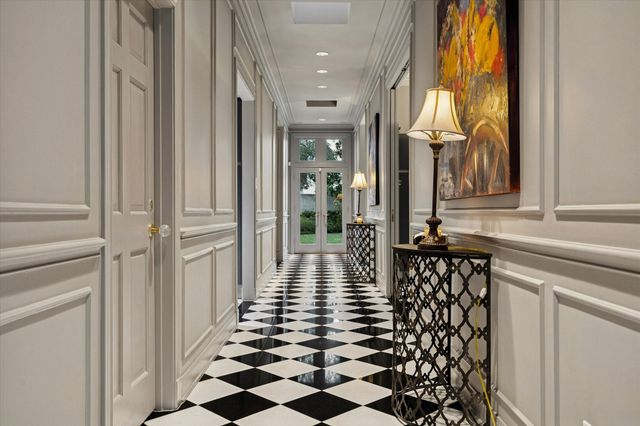 20 Sunset Boulevard, Houston, TX 77005