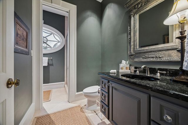 20 Sunset Boulevard, Houston, TX 77005