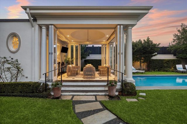 20 Sunset Boulevard, Houston, TX 77005