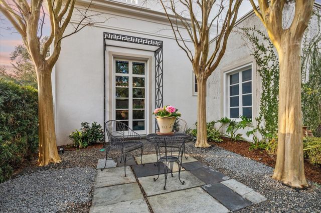 20 Sunset Boulevard, Houston, TX 77005