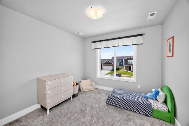 609 NE Hunter Drive, Ankeny, IA 50021