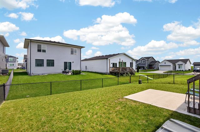 609 NE Hunter Drive, Ankeny, IA 50021