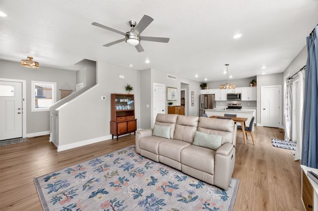 609 NE Hunter Drive, Ankeny, IA 50021