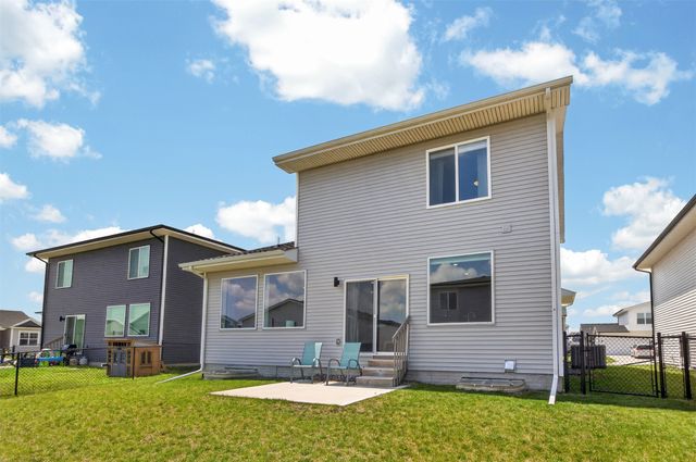 609 NE Hunter Drive, Ankeny, IA 50021