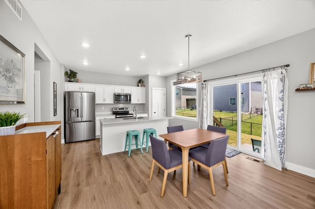 609 NE Hunter Drive, Ankeny, IA 50021