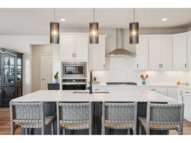 624 Simmental Loop, Castle Rock, CO 80104