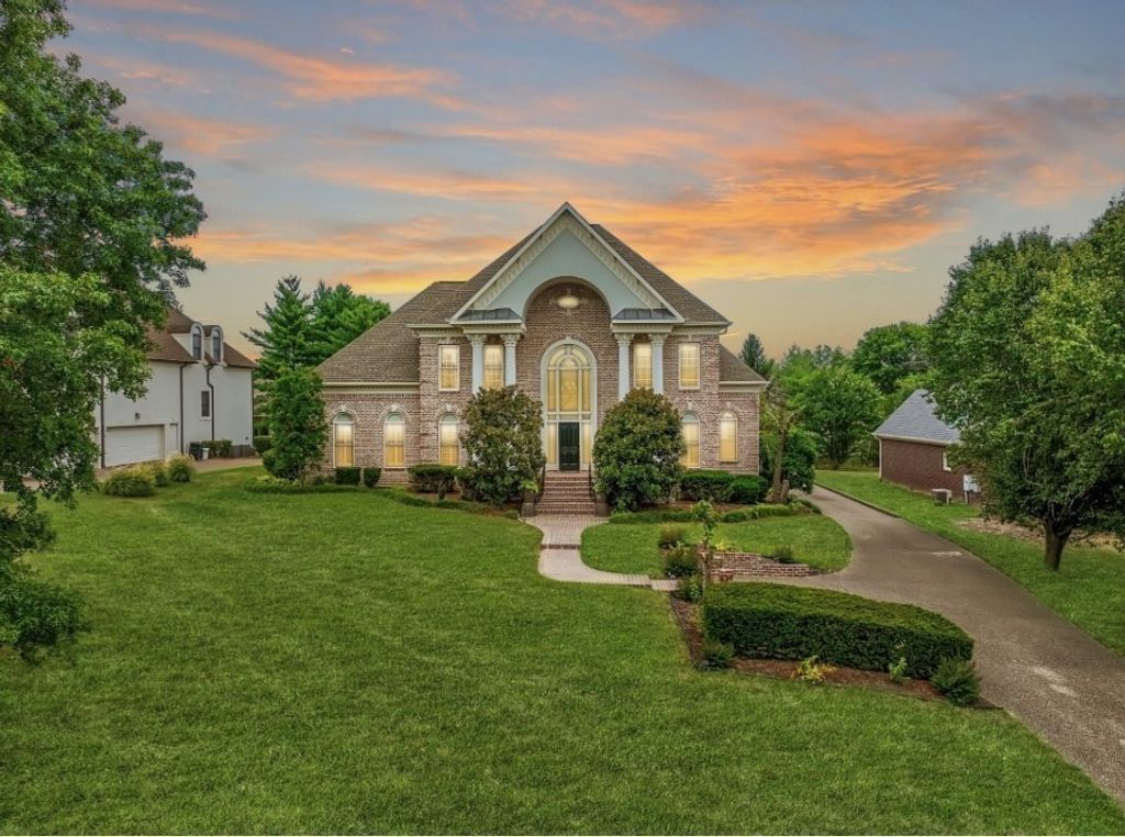 5172 Remington Dr, Brentwood, TN 37027