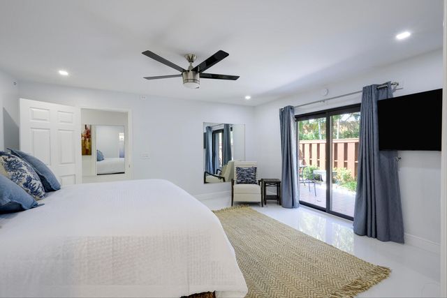11335 Twelve Oaks Way, North Palm Beach, FL 33408