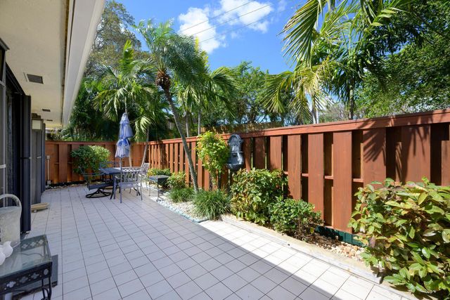 11335 Twelve Oaks Way, North Palm Beach, FL 33408