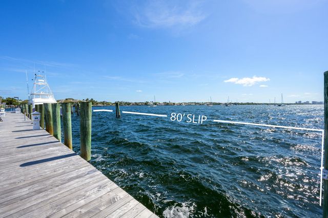 11335 Twelve Oaks Way, North Palm Beach, FL 33408