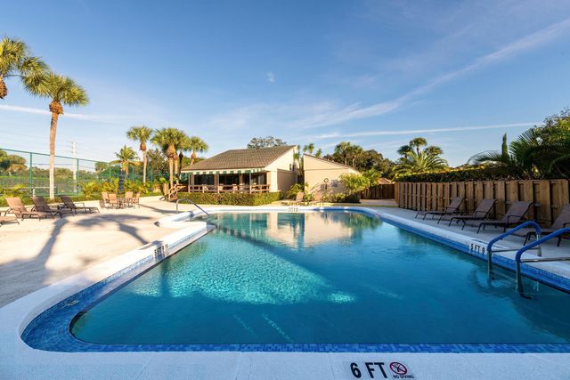 11335 Twelve Oaks Way, North Palm Beach, FL 33408