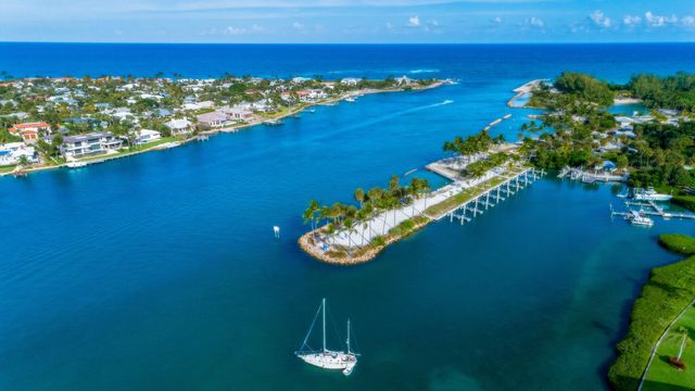 11335 Twelve Oaks Way, North Palm Beach, FL 33408