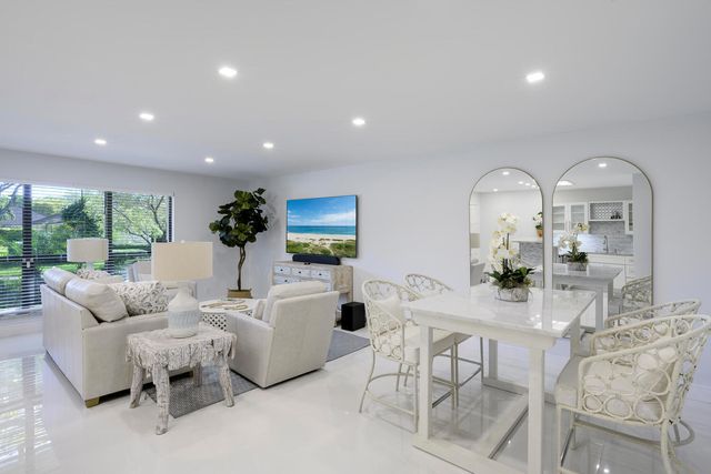 11335 Twelve Oaks Way, North Palm Beach, FL 33408