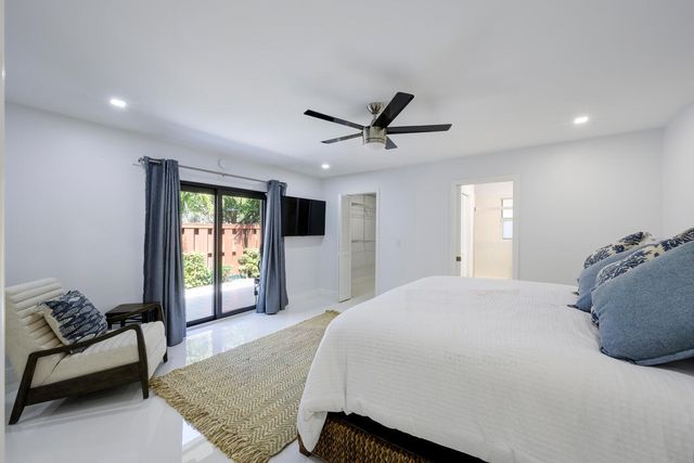 11335 Twelve Oaks Way, North Palm Beach, FL 33408
