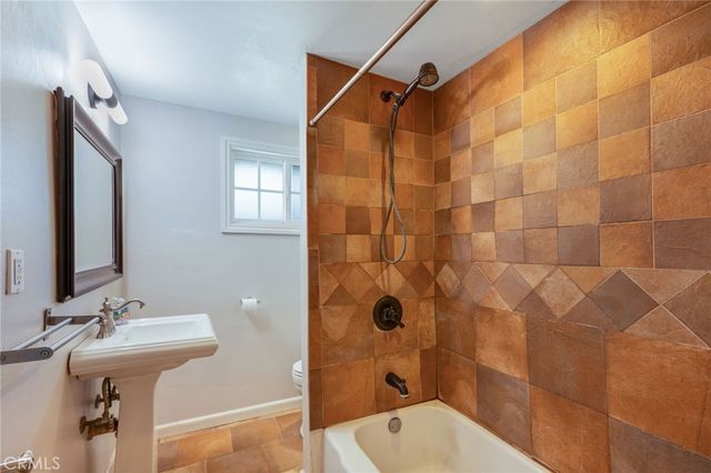 19079 E Linfield, Glendora, CA 91740