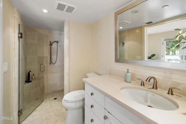 766 Canon Drive, Pasadena, CA 91106