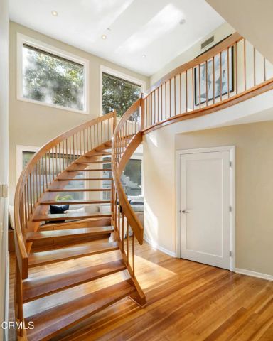 766 Canon Drive, Pasadena, CA 91106