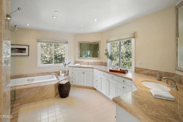 766 Canon Drive, Pasadena, CA 91106