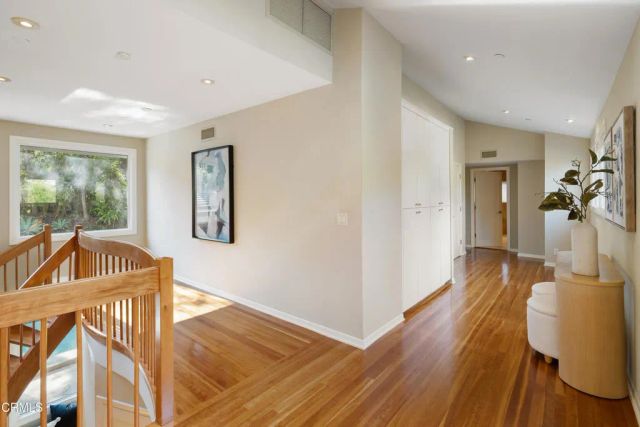 766 Canon Drive, Pasadena, CA 91106