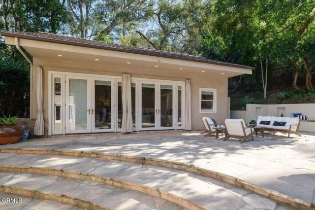 766 Canon Drive, Pasadena, CA 91106