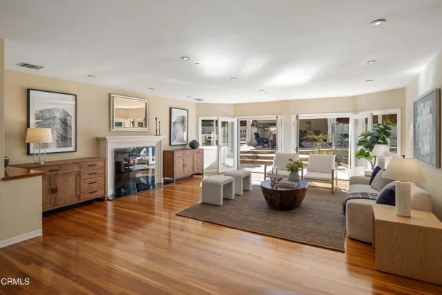 766 Canon Drive, Pasadena, CA 91106