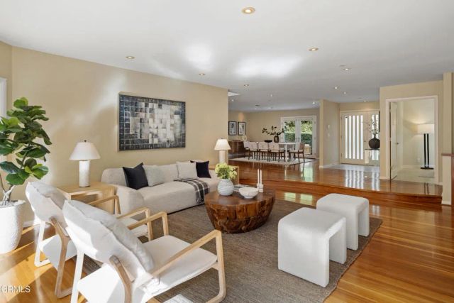 766 Canon Drive, Pasadena, CA 91106