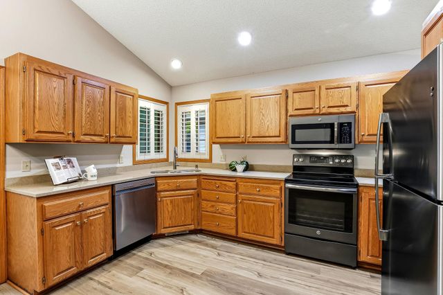 4707 Wildwood Street, Eagan, MN 55122