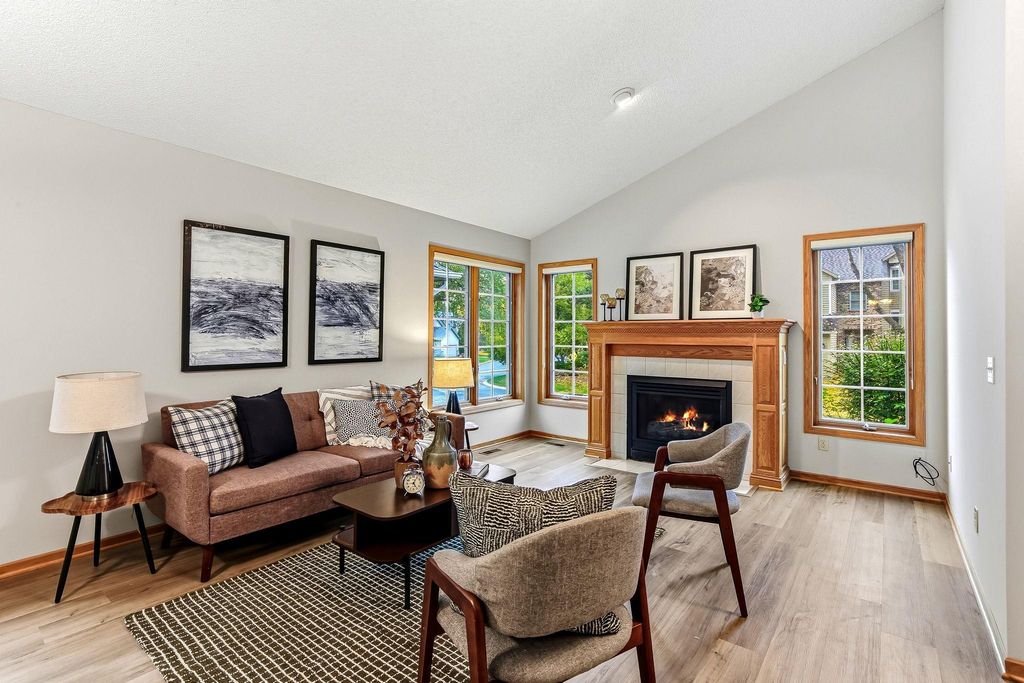 4707 Wildwood Street, Eagan, MN 55122 — photo 2