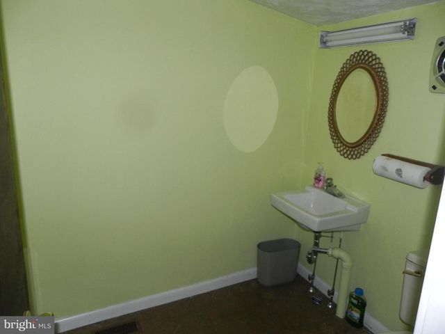 354-356 S MAIN ST, Williamstown, NJ 08094