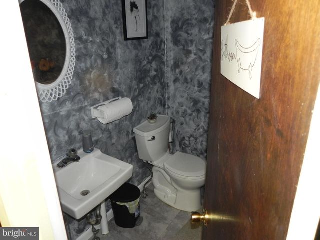 354-356 S MAIN ST, Williamstown, NJ 08094
