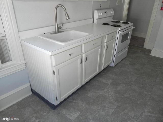 354-356 S MAIN ST, Williamstown, NJ 08094